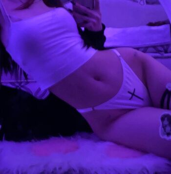 Full leaked Izolyator natsuki private onlyfans photo