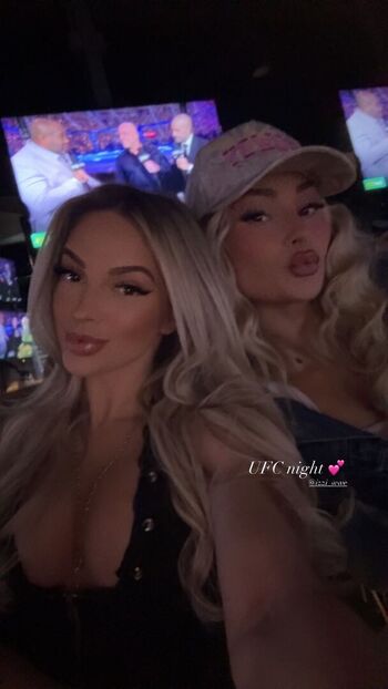 Full leaked Izzi dame page private onlyfans photo