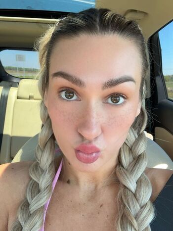 Full leaked Izzi dame page private onlyfans photo