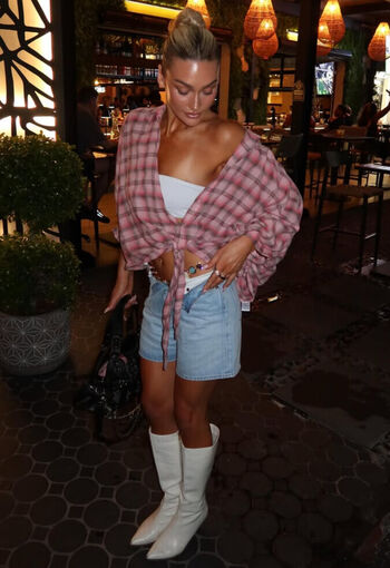 Full leaked Izzi dame page private onlyfans photo