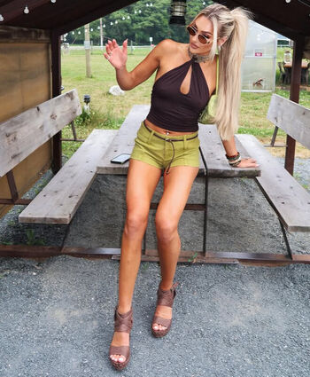 Full leaked Izzi dame page private onlyfans photo