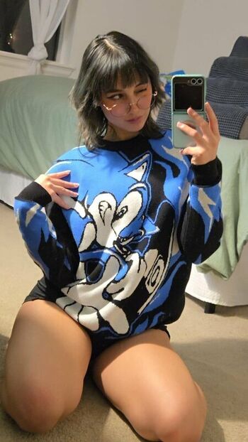 Full leaked Izziibel private onlyfans photo