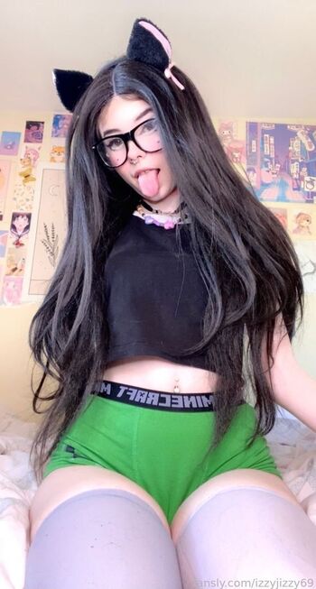 Full leaked Izzyjizzy private onlyfans photo