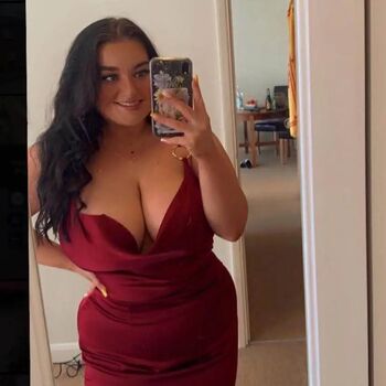 Full leaked Izzylareina private onlyfans photo