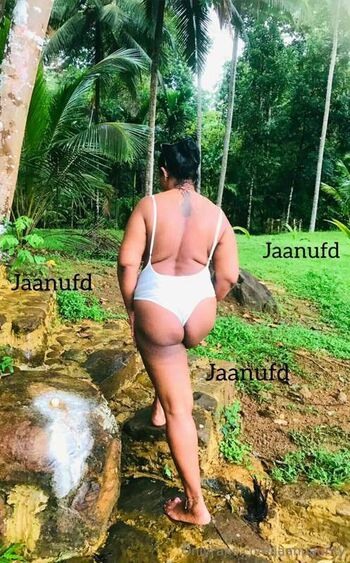 Full leaked Jaanu aunty private onlyfans photo