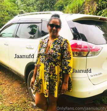 Full leaked Jaanu aunty private onlyfans photo