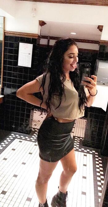 Full leaked Jackie eloise private onlyfans photo