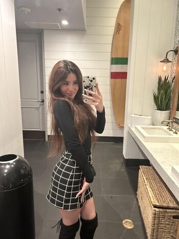Full leaked Jadesoftsoles private onlyfans photo