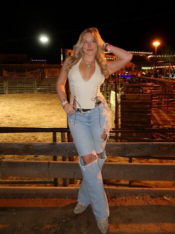 Full leaked Jadewellz private onlyfans photo