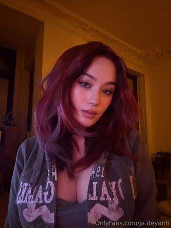 Full leaked Jadeyanh page private onlyfans photo