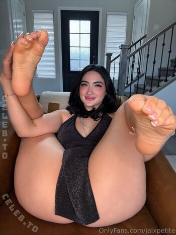 Full leaked Jaixpetite private onlyfans photo