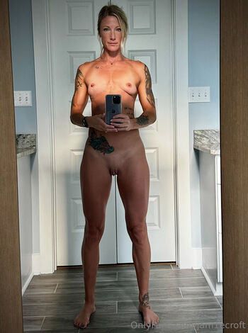 Full leaked Jamecroft private onlyfans photo