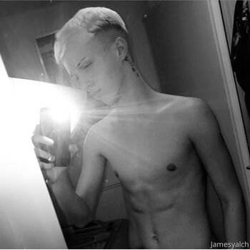 Full leaked Jamesyalch private onlyfans photo