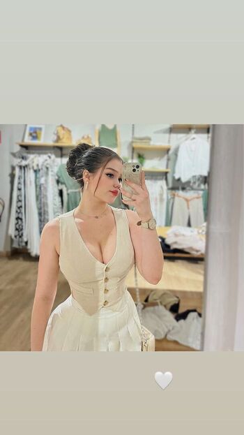 Full leaked Jasmin reyeshn private onlyfans photo