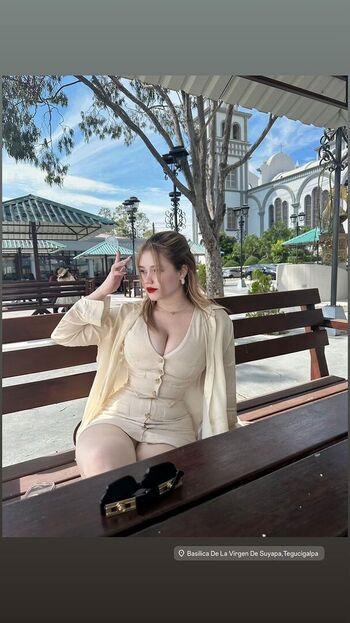 Full leaked Jasmin reyeshn private onlyfans photo