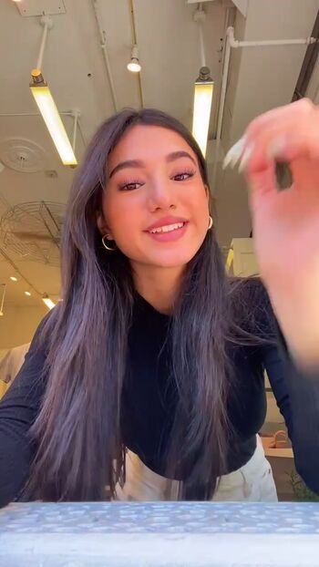 jasmine_enriquez