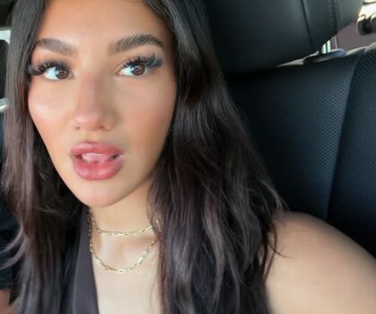 jasmine_lillyyyy