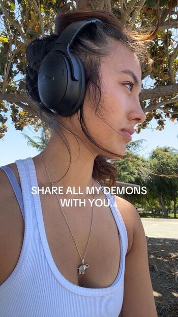 Jasmine Yi