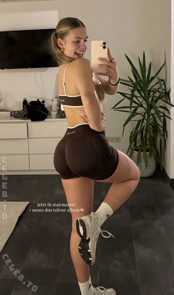 Full leaked Jellefeline page private onlyfans photo