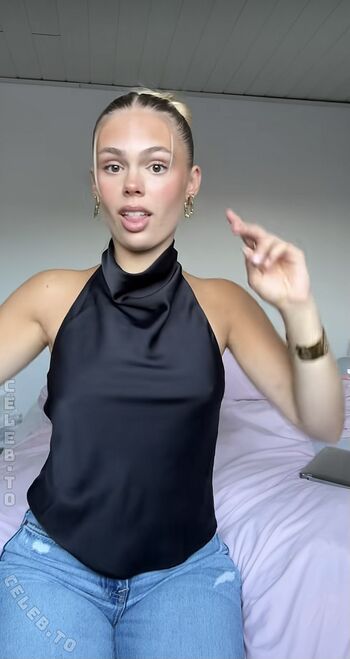 Full leaked Jellefeline page private onlyfans photo