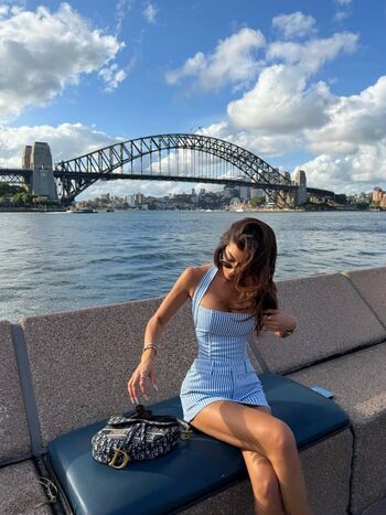 Jenn Lee / Jennifer Lee / jennleezy