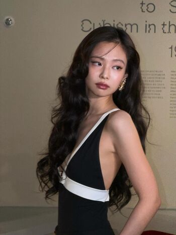 Full leaked Jennie blkpik page private onlyfans photo