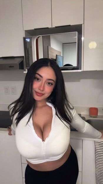Full leaked Jennifer campos private onlyfans photo
