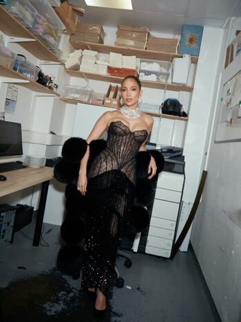 Full leaked Jennifer lopez page private onlyfans photo