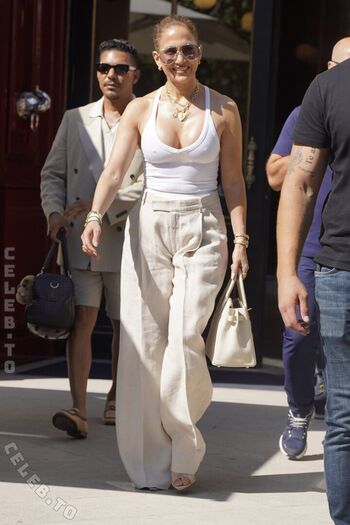 Full leaked Jennifer lopez page private onlyfans photo