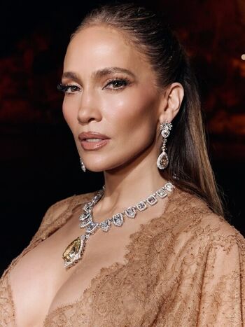 Full leaked Jennifer lopez private onlyfans photo