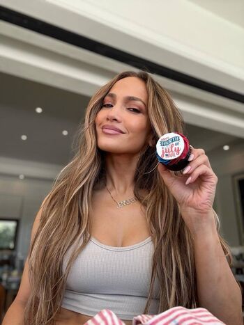 Full leaked Jennifer lopez page private onlyfans photo