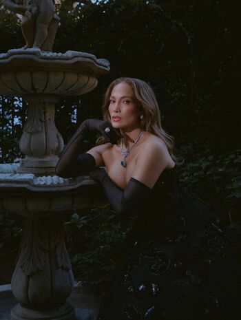 Full leaked Jennifer lopez  page private onlyfans photo