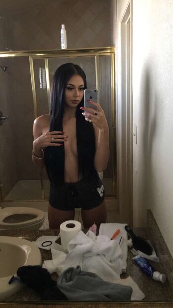 Full leaked Jenny private onlyfans photo