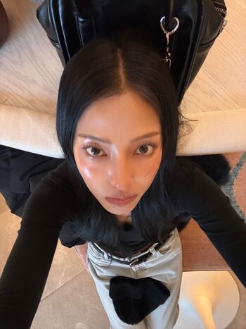 Full leaked Jeon jisu page private onlyfans photo