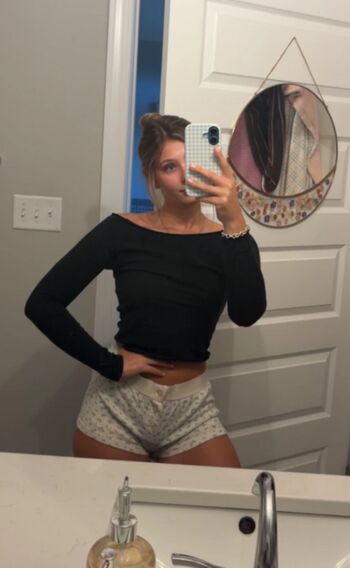 Full leaked Jessgeng private onlyfans photo