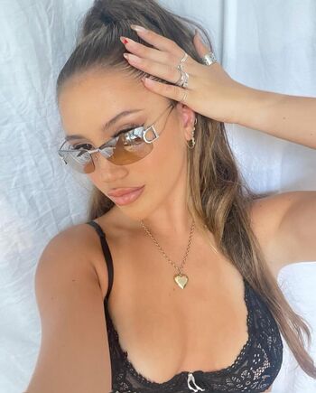 Full leaked Jessienicolexxx private onlyfans photo