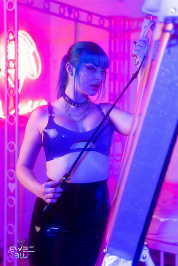 Full leaked Jewelzblu private onlyfans photo
