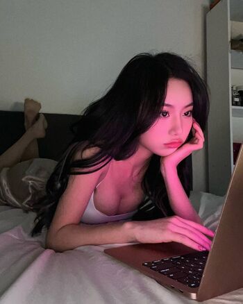 Full leaked Jia east page private onlyfans photo