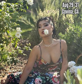 Full leaked Jiaoying summers private onlyfans photo