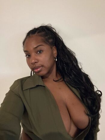 Full leaked Jiggyjayy private onlyfans photo