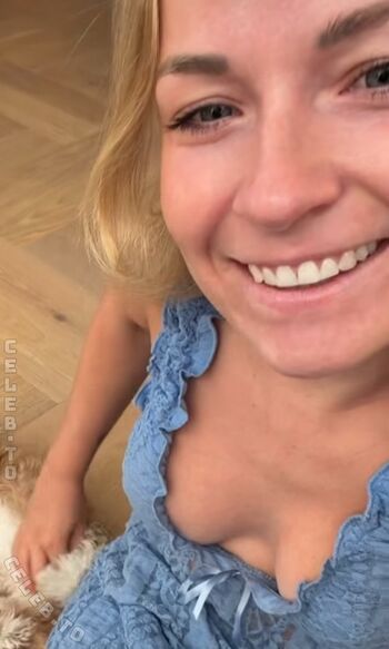 Full leaked Jil eileen fngeling page private onlyfans photo