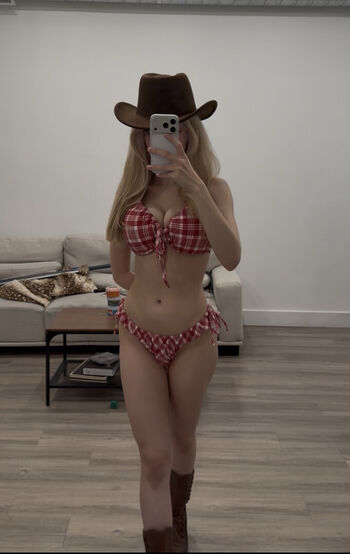 Full leaked Jillynozomi private onlyfans photo