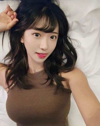 Full leaked Jinnytty private onlyfans photo