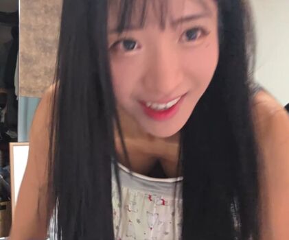 Full leaked Jinnytty private onlyfans photo