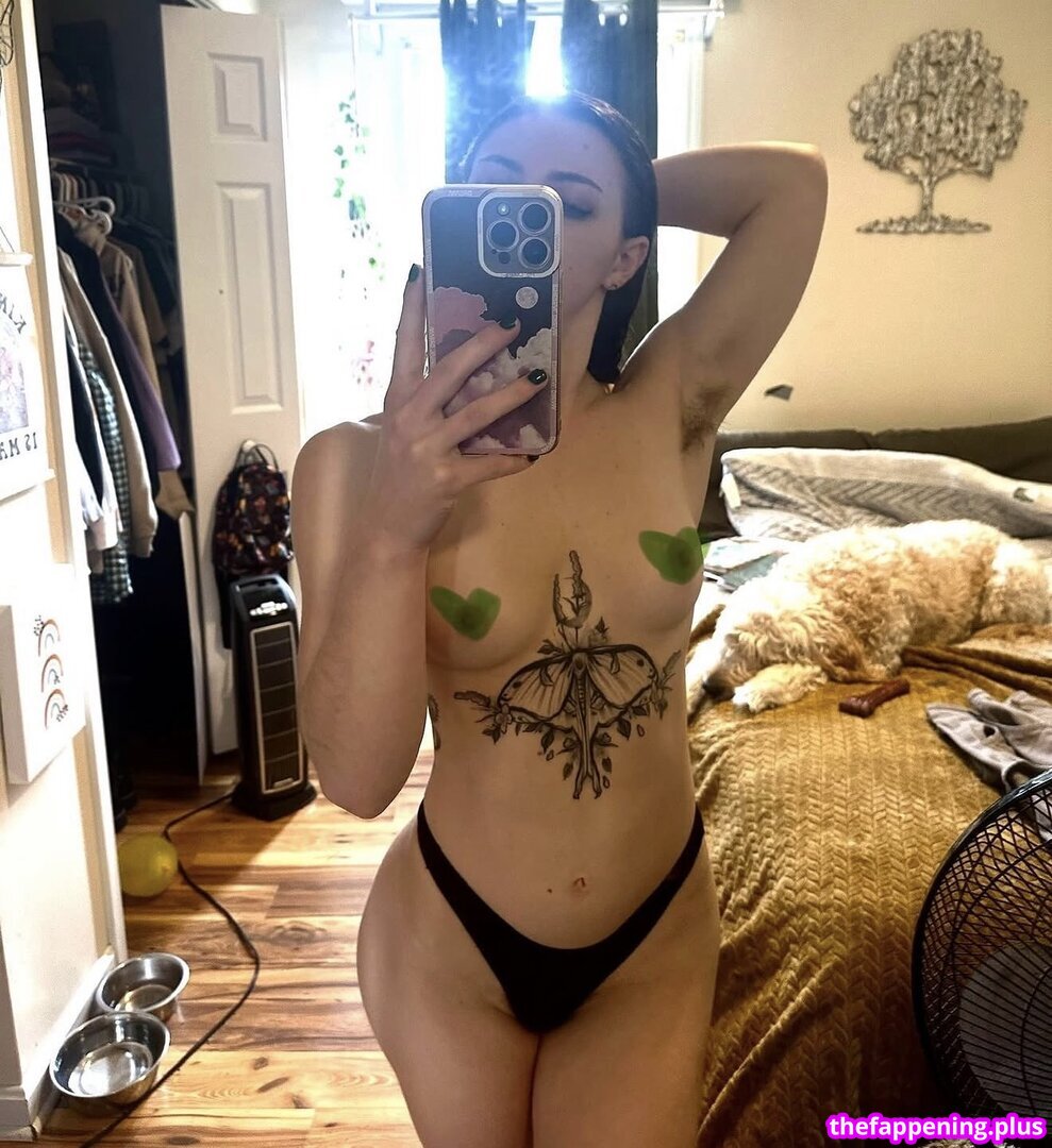 jjennsivv / jjennsoull / lovely.angelface / lovely_angelface Naken OnlyFans Foto #37
