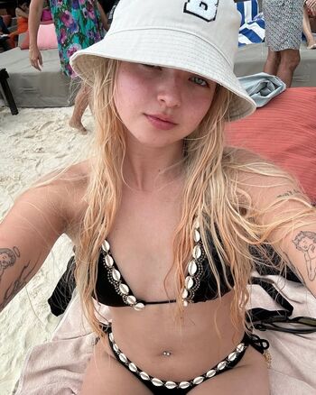Full leaked Joalin loukamaa private onlyfans photo