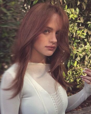 Full leaked Joey king page private onlyfans photo