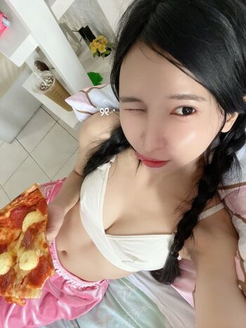 Full leaked Joyce poring private onlyfans photo