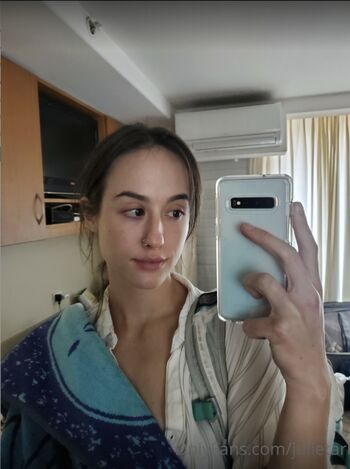 Full leaked Julesari private onlyfans photo