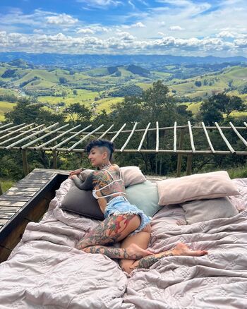 Full leaked Julh free private onlyfans photo